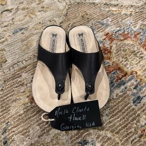 Mephisto Black and Cream Women's Sandals